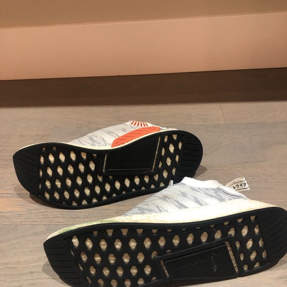 Adidas Originals NMD R1 white/red Size 10 - Picture 8 of 8